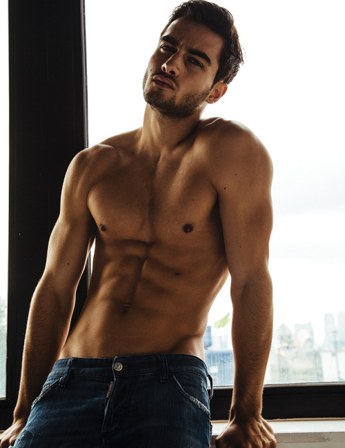 christos:    Aleksandar Rusić by Joseph Sinclair – Models 1    