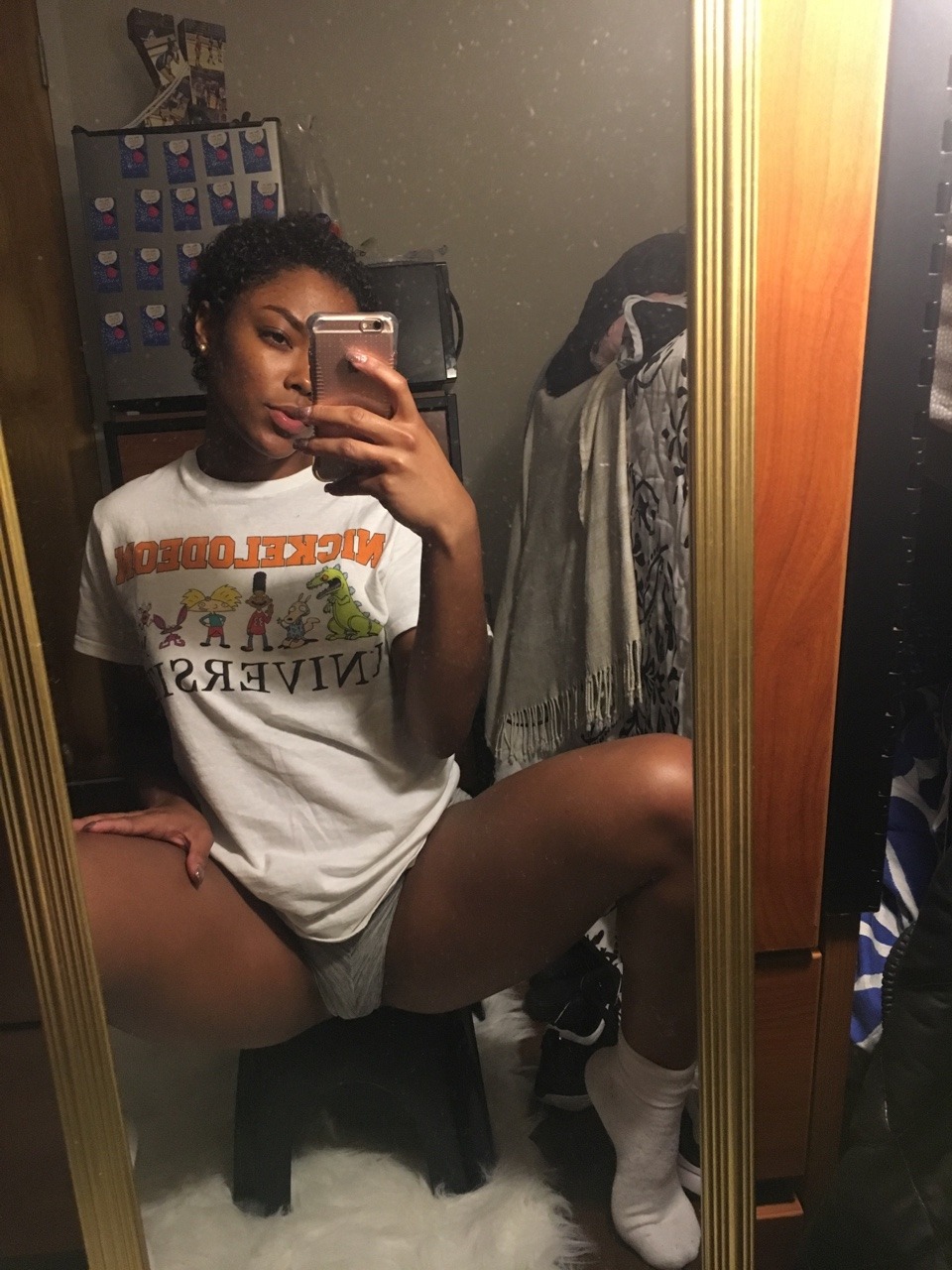goodmorn96:  Saturday moaningz👾