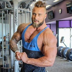 strongliftwear:    The Strong Lift Wear Viking