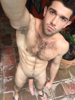 scofflawscallawag2:His selfie from above