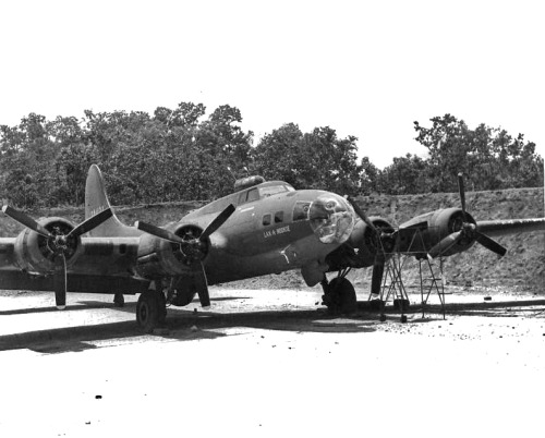 B-17E bomber &lsquo;Lak-A-Nookie&rsquo; of the US 43rd Bombardment Group, 63rd Bombing Squad