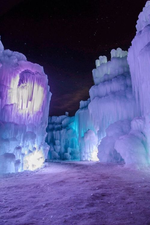 theencompassingworld:Ice hotels in Sweden | by Kelly Chuning