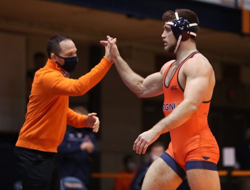 brutalrules:VIRGINIA’s Michael Battista 184# vs. PITT