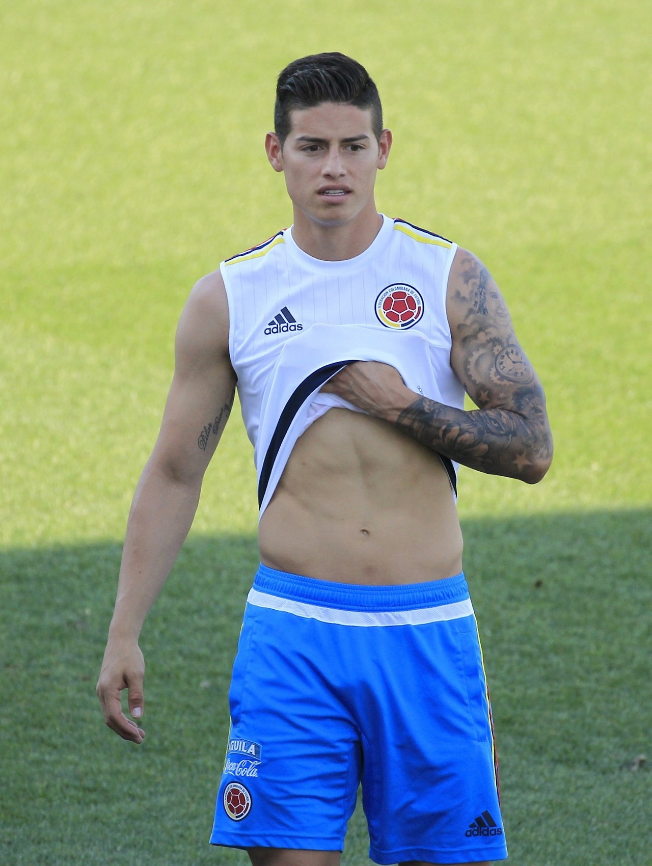 James Rodriguez Nude