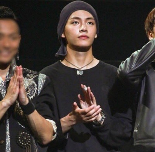 gukhopes:@taesbitch @ktheaven @namsbaby @taetaez @taexyla @taehyung-the-baehyung @taesoftkook @sftae
