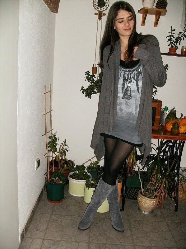 Spring, Summer, Autumn, Winter. Tights every day. 