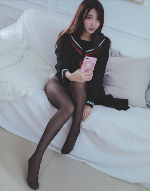 My weibo:weibo.com/pantyhoselegs/