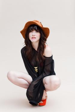 fuckyeahcelebrityfakes:  Carly Rae Jespen