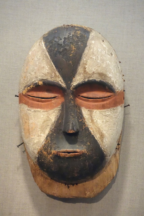 Face mask of the Galwa or Mpongwe people, Gabon.  Artist unknown; 20th century.  Now in the De Young