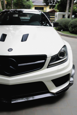 reals:  C63 | Photographer