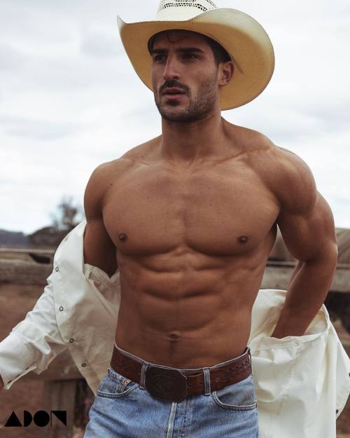 Hot ‘cowboy’: Nicholas Gala