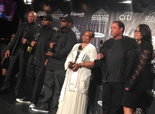 deecrazyleo0811:  NWA after being inducted into the Rock n Roll Hall of Fame!!! Eazy’s mom and