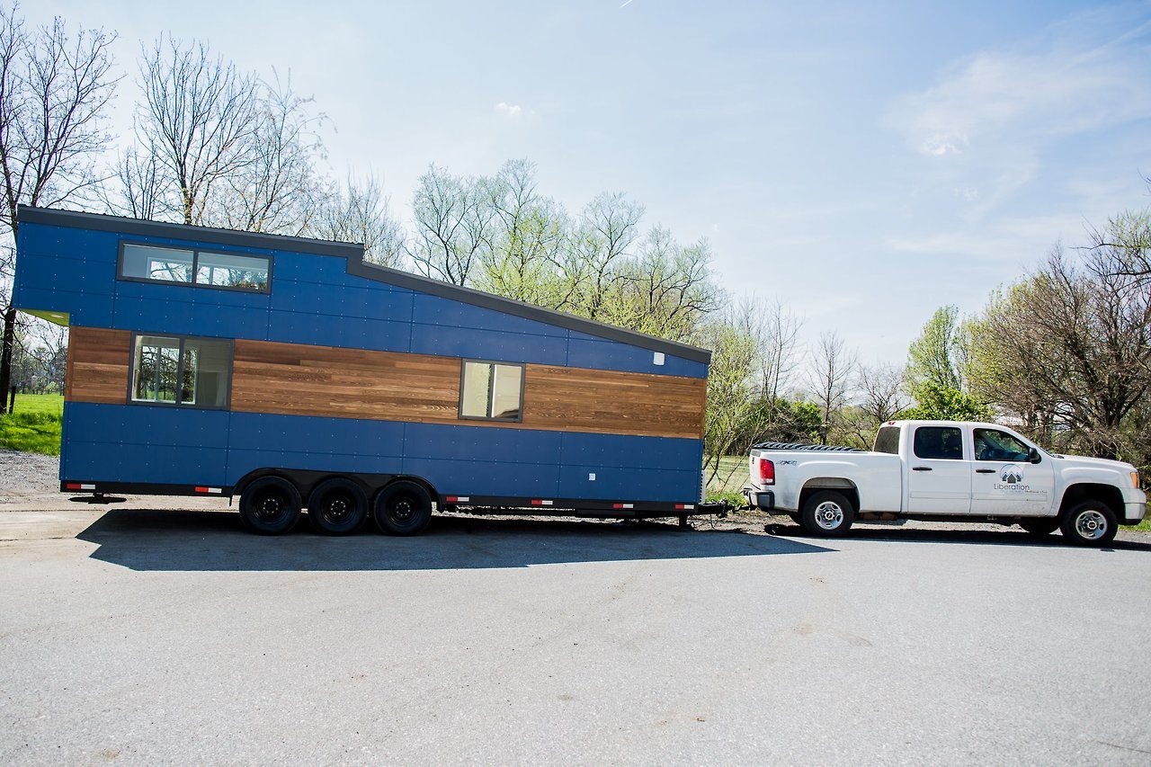 tinyhousetown:Big Blue Tiny House