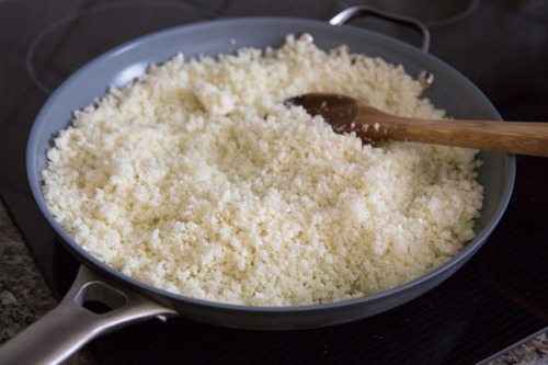 tinykitchenvegan:  How to Make Cauliflower Rice 