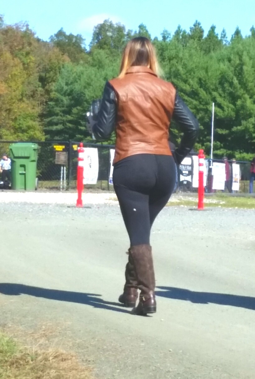 pawgmilf:  This is my big booty friend Steffi…we are thinking about doing some