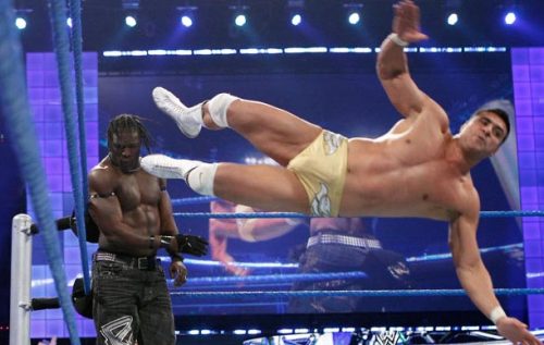 Sex rwfan11:  Alberto Del Rio drop kick…. nice pictures