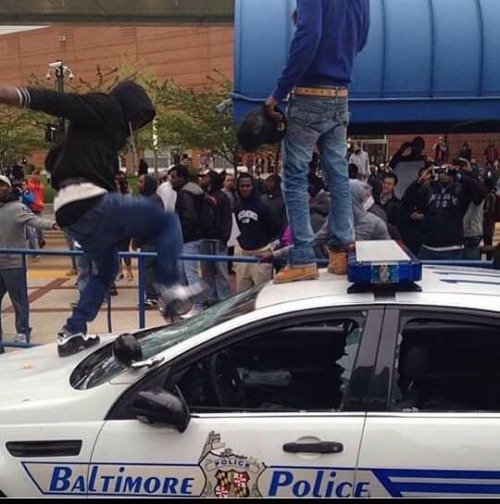 esotericworld:Baltimore protests and riots over the Police’s treatment of local African Americans wh