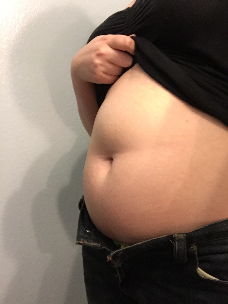 secretchubkink:  a large coke and two refills later and my pants don’t want to