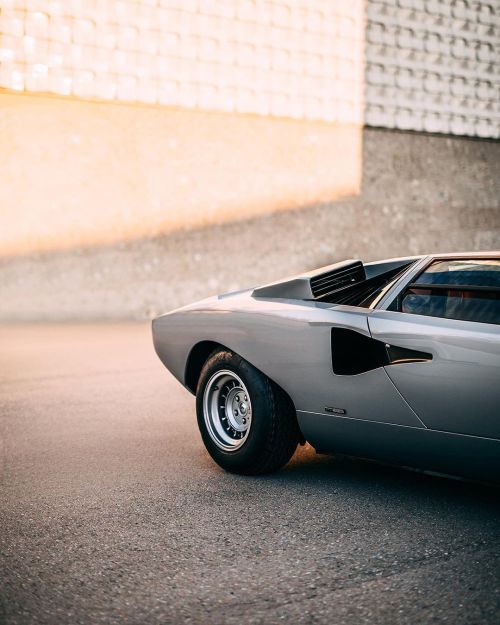 utwo:1974 Lamborghini Countach LP400© schaltkulisse / s.bauer