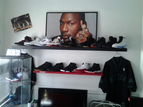 beaniekhalifa23: Beanie Jordan ‘s life &amp; only one side of it … my room getting there :) …