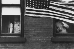 duchampscigarette:  Robert Frank -   Parade - Hoboken, New Jersey (1955)