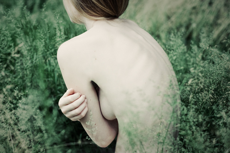 the-mighty-masturbator:  carnets—intimes:  silent memories by quadratiges 