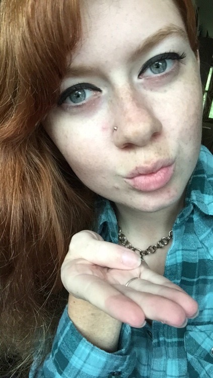 redheadedkitten:I go months without wearing eyeliner and I always forget how much I love it.