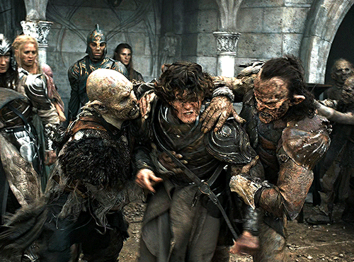 ROBERT ARAMAYO As ELROND PEREDHEL In The Lord Of The Rings: The Rings Of Power — S2E8: Shadow And Light