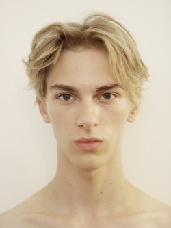 jaefoo:  Dominik Sadoch, NYFW Men’s SS2016 Casting   