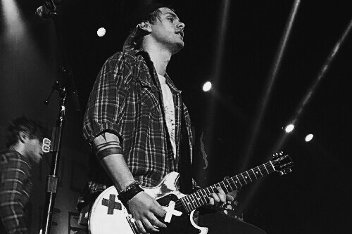 michaelcliffordisbeautiful - Michael + random tour pictures