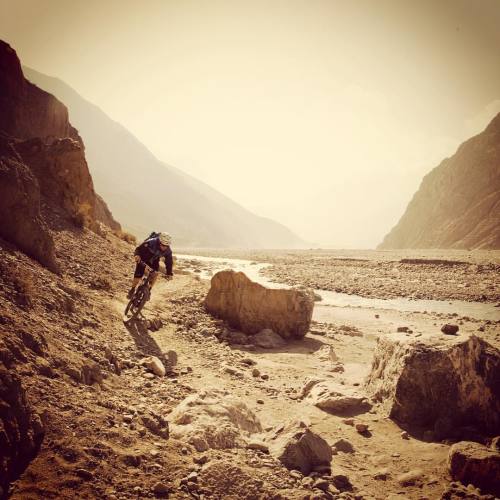 thewideeyedworld: Riding through Nepal’s Lower Mustang region with @bigmtnglobal. #fbf #adventure #a