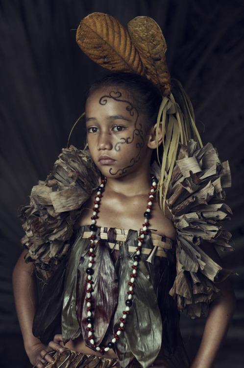 indigenouswisdom:Marquesan girlMarquesas Islands