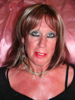 nastymichelle:  I AM NASTY MICHELLE A SISSY