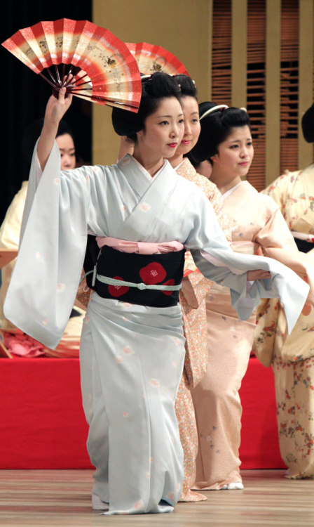 geisha-licious:  Rehearsals for Miyako no Nigiwai 2013! 1. maiko Ryouka and Kanoyumi 2. and 3. maiko Toshikana, Chikayuki, Toshichika, Fukukimi, Mamemaru, Chisako, Koyoshi and Fumino 4. maiko Ichimari, Toshikana, Chikayuki, Toshichika 5. maiko Satohana,