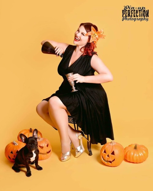 Happy Halloween from me and my pup @insta_cash_frenchie.  ‍♀️ . Photo @pinupperfectionphotograph