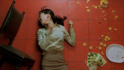 barricklovesmovies:A Tale of Two Sisters (장화, 홍련) [2003]dir. Kim Jee-woondop: