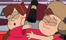 burglethyturts:  This episode started and ended with Grunkle Stan hugs, I’m not