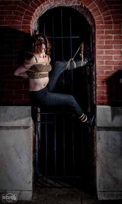 theropediary:  An outdoor rope bomb experiment with BDSLR on the empty streets of Fells Point.  2/25/17Rope/Photo: @bdslr365 @bdslrphotoBottom: AnyaDemure