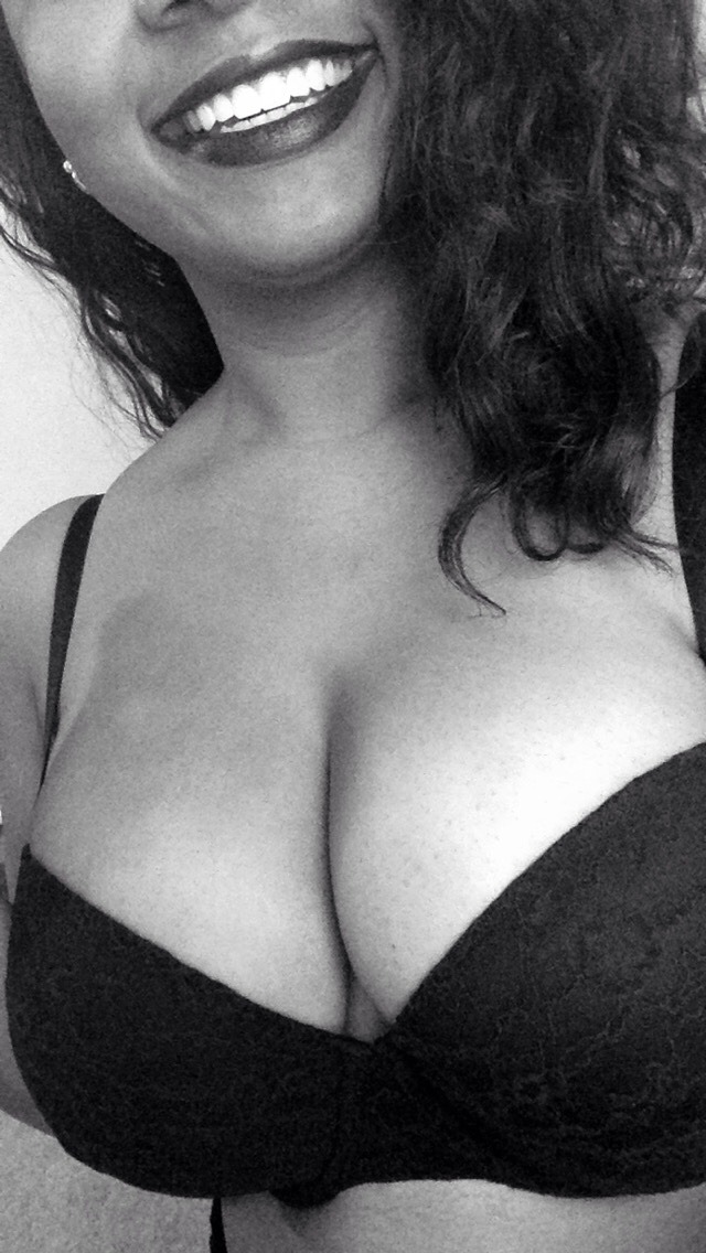 kocainekupcakes:  Lacy ⚫️ 