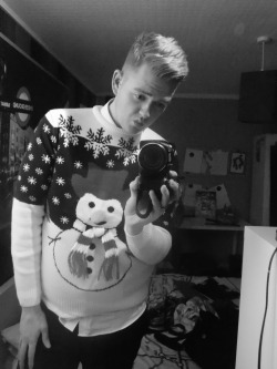 photograph-the-pain:  here’s me in a Christmas jumper. Sorry for blinding you due to my ugliness. I do apologise. No notes lol.