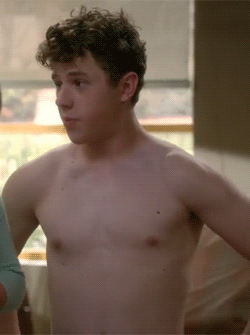 pkmntrainerlee:  Nolan Gould in Modern Family (6x24) 
