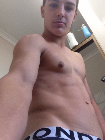thumper339:  xxxnakeddudes:  13,800+ followers - thanks guys!Follow // Reblog //