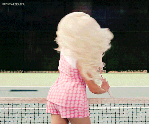 TRIXIE MATTEL - CMON LORETTA