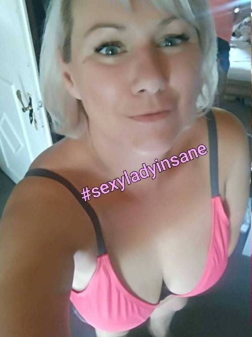 Porn Pics sexyladyinsane:Pink or White ❓💋🤷