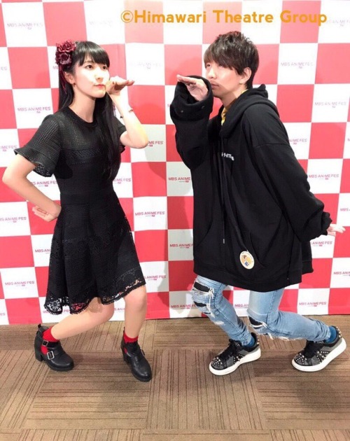 fuku-shuu: SnK News: Seiyuu Promote the October Reading & Live Event SnK seiyuu Ishikawa Yui (Mikasa), Kaji Yuuki (Eren), and Hosoya Yoshimasa (Reiner) attended the MBS Anime Fes today to promote the upcoming SnK Season 2 Reading & Live event