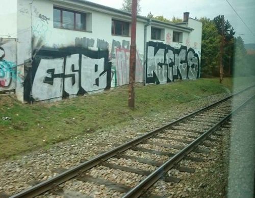 #esb #keks #silver #chrom #graffitibrno #graffiti #streetbombing #graff #graffitibombing #crew #graf