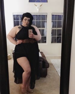 spookyfatbabepower:  A friend just sent me this dress and I’m obsessed! 😍