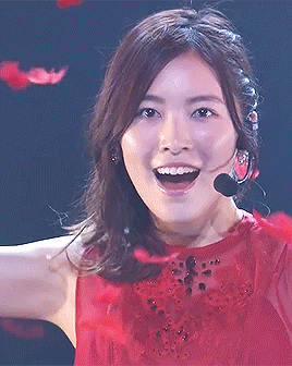 akb48love:  Jurina ❤ Akai Pin Heel to Professor