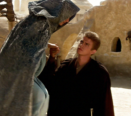 ANAKIN SKYWALKER & PADMÉ AMIDALA Star Wars: Episode II - Attack Of The Clones (2002)