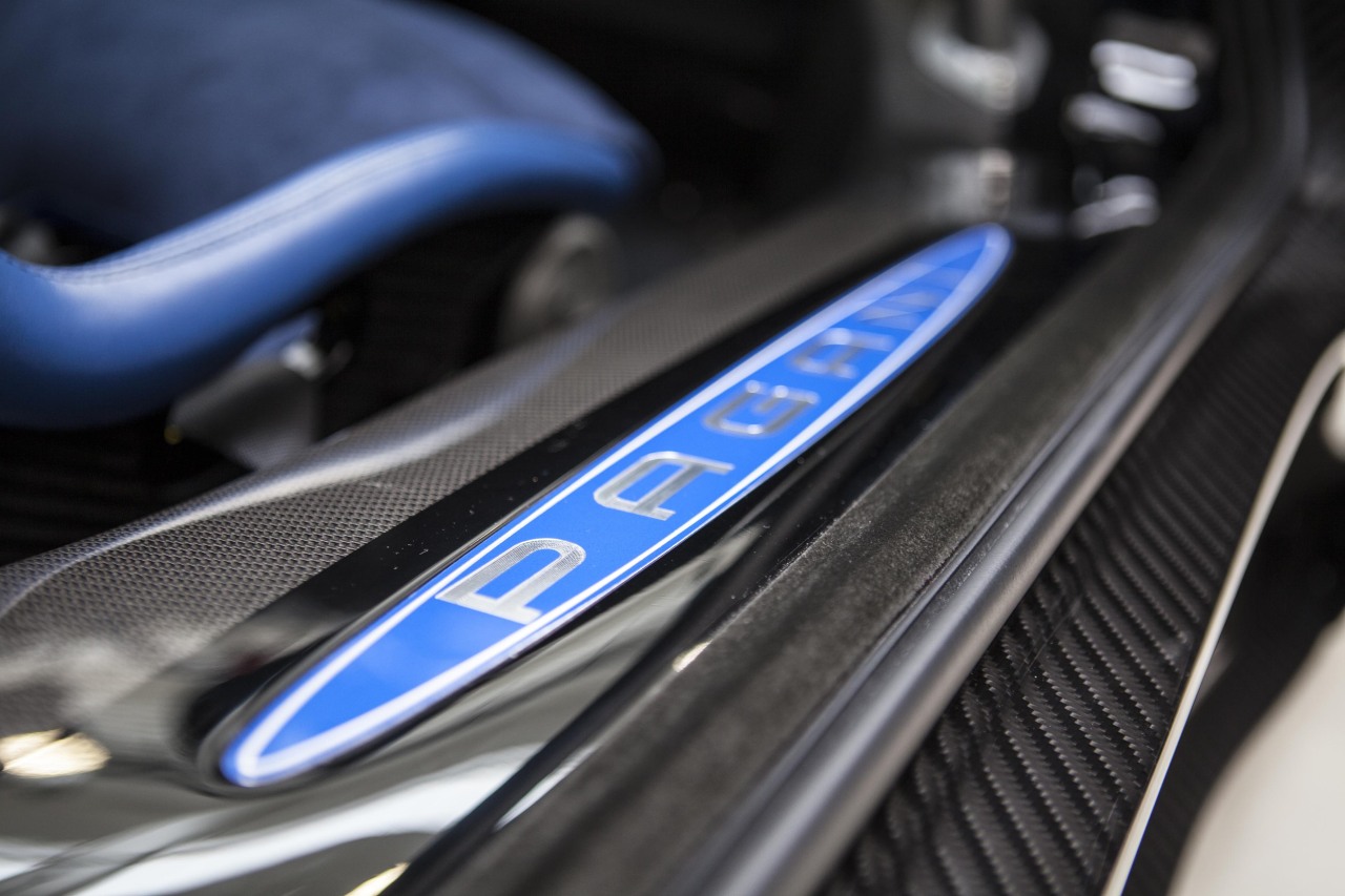 itcars:  Details: Pagani Zonda Revolucion 